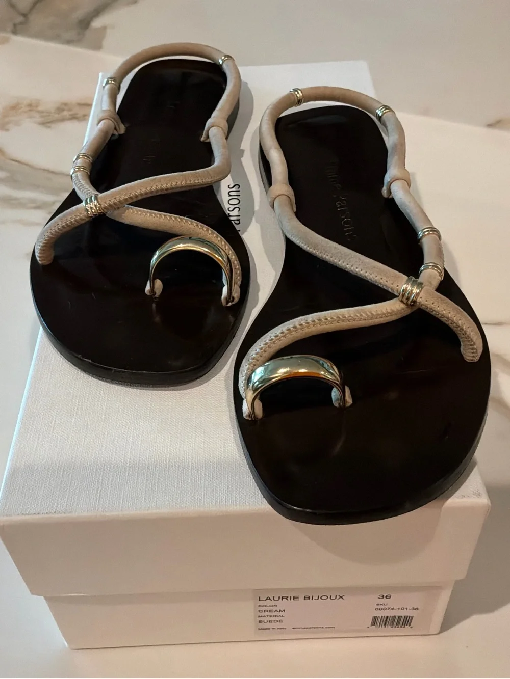 Laurie Bijoux Cream Leather Strappy Toe-Ring Flats